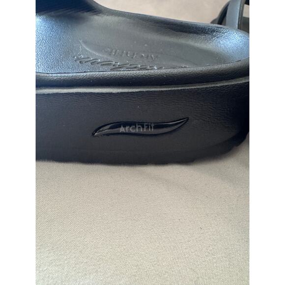 Skechers Arch Fit Black Buckle Strap Sandals – Supportive Comfort Slides - Picture 6 of 6